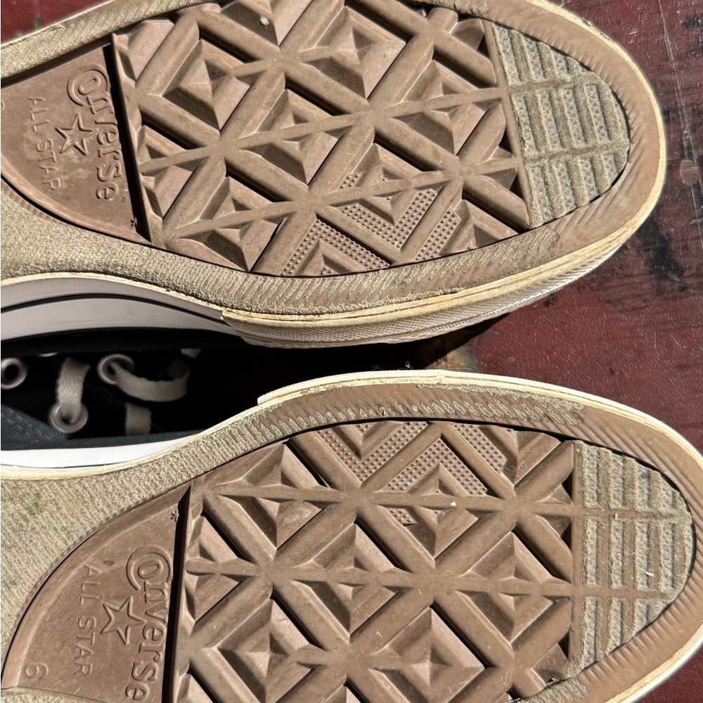 Converse Platform High-Top Chuck Taylor Sneaker - Picture 4 of 6